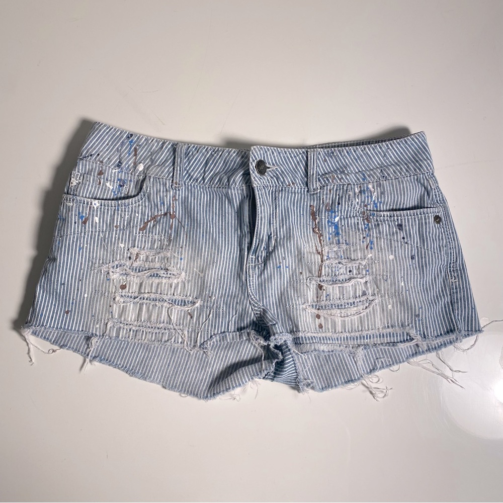 SALE Delia*s Booty shorts Distressed painted worn pinstripe denim Girls size 7/8